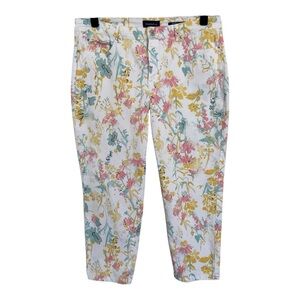Charter Club Pants Women’s Size 12 Bristol White Floral Pastel Capris